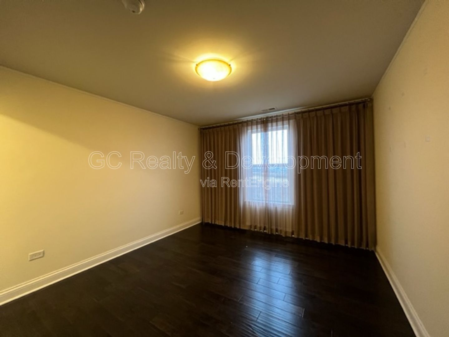 *** 204 SCHOOL DISTRICT / 5 BDRM - 4 BTH / GOURMET KITCHEN W BREAKFAST BAR / FINISHED BSMT *** property image