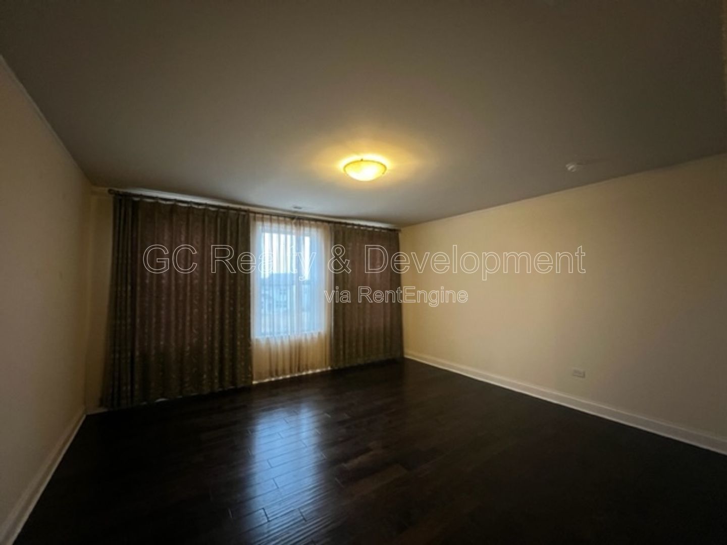 *** 204 SCHOOL DISTRICT / 5 BDRM - 4 BTH / GOURMET KITCHEN W BREAKFAST BAR / FINISHED BSMT *** property image