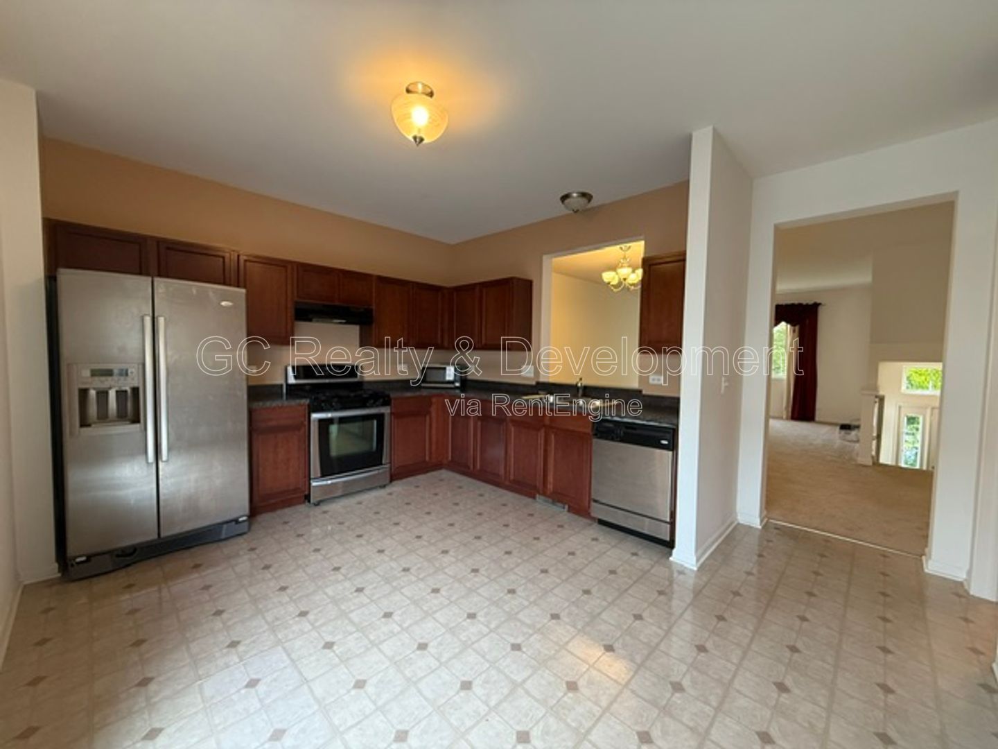 *** 3 BDRM - 2.5 BTH / BSMT / ATTACHED GARAGE / IN UNIT LAUNDRY / CENTRAL AC *** property image