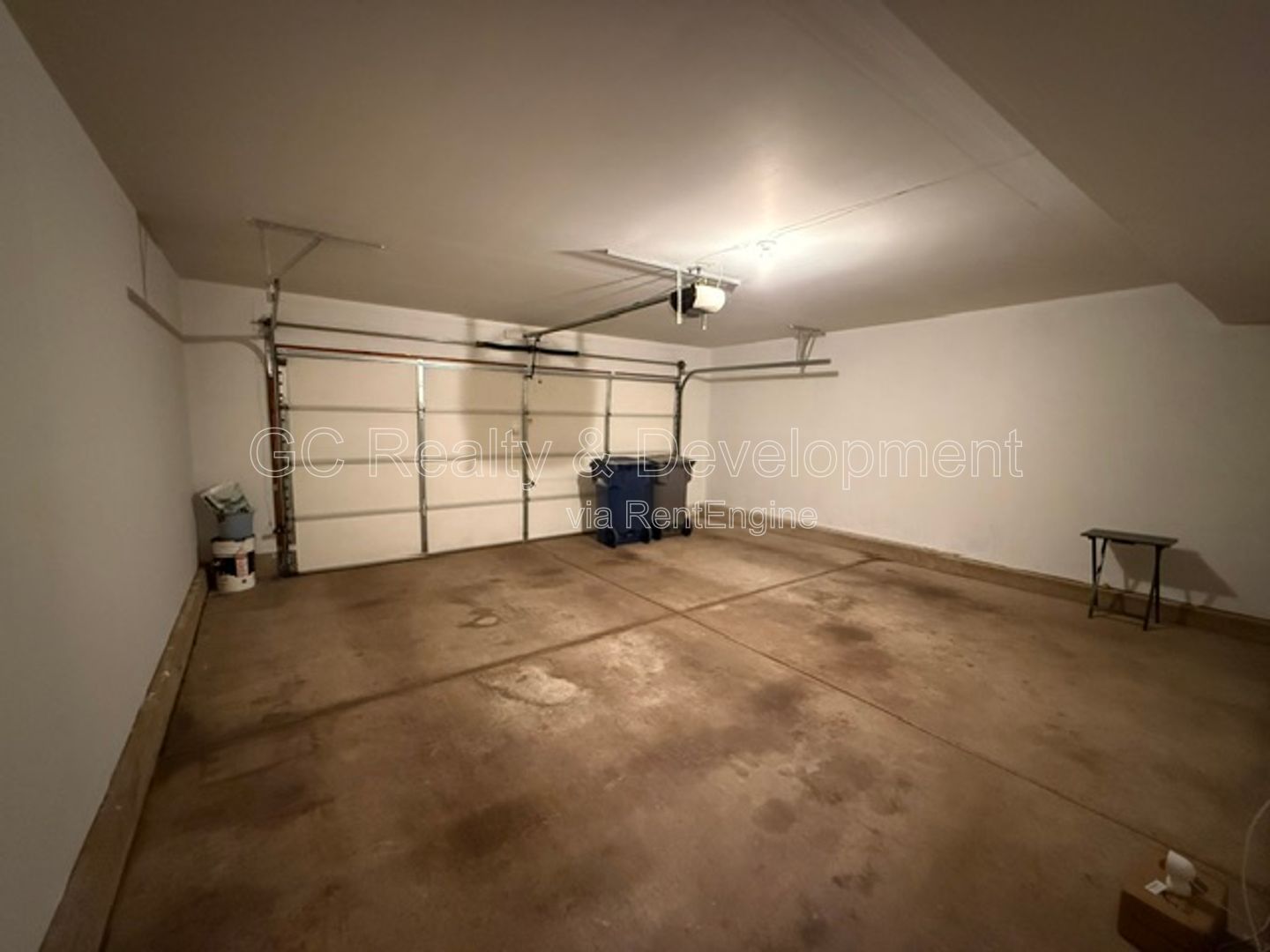 *** 3 BDRM - 2.5 BTH / BSMT / ATTACHED GARAGE / IN UNIT LAUNDRY / CENTRAL AC *** property image