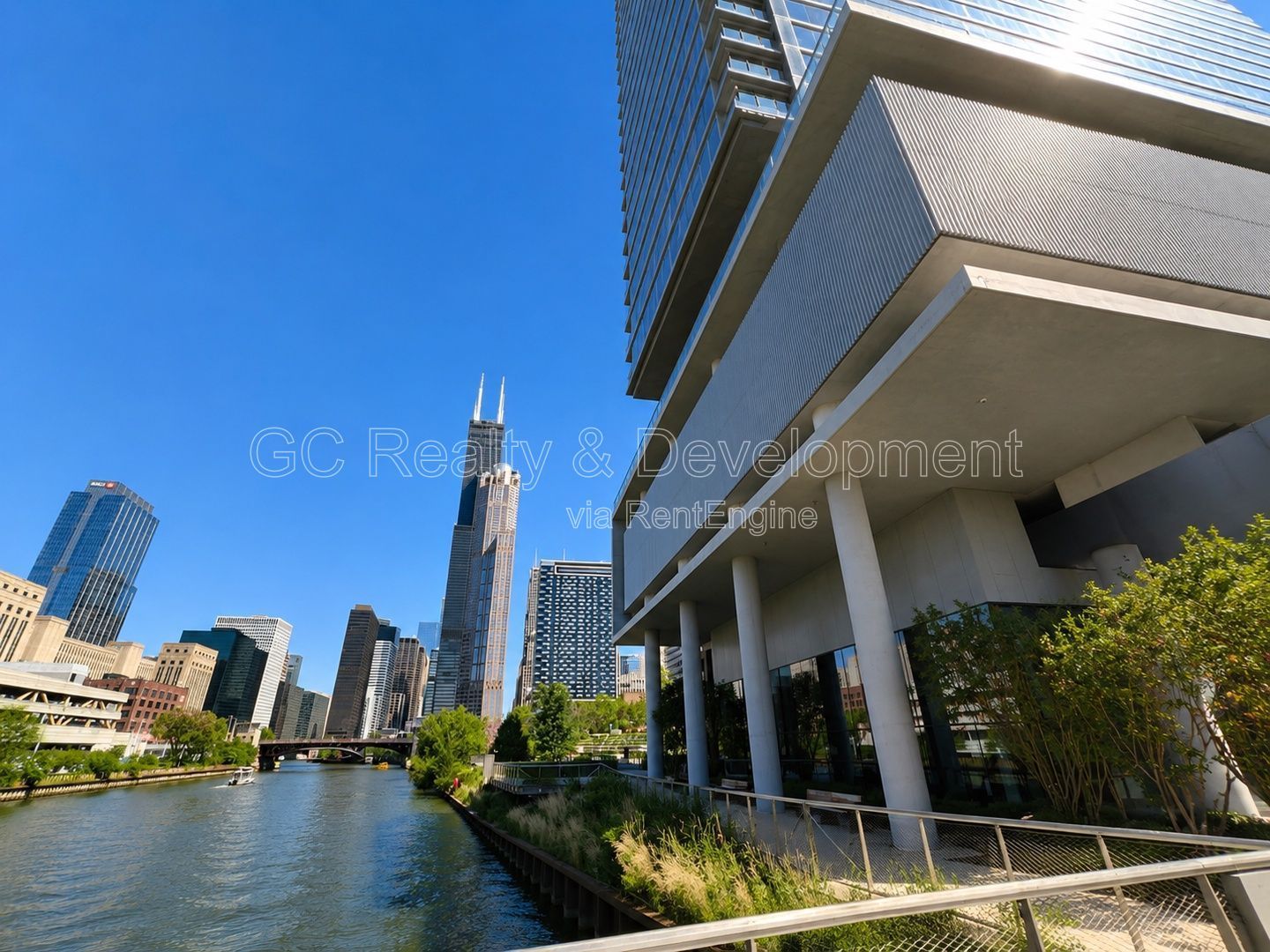 *** SOUTH LOOP / GARAGE PARKING / IN UNIT LAUNDRY / OUTDOOR POOL & ON SITE GYM / CENTRAL AC *** property image