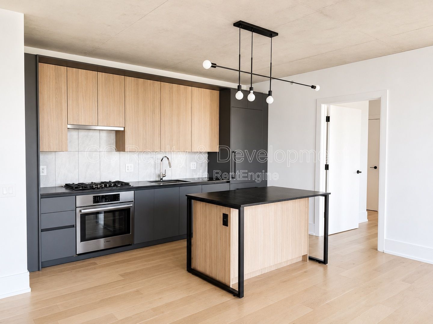 *** SOUTH LOOP / GARAGE PARKING / IN UNIT LAUNDRY / OUTDOOR POOL & ON SITE GYM / CENTRAL AC *** property image