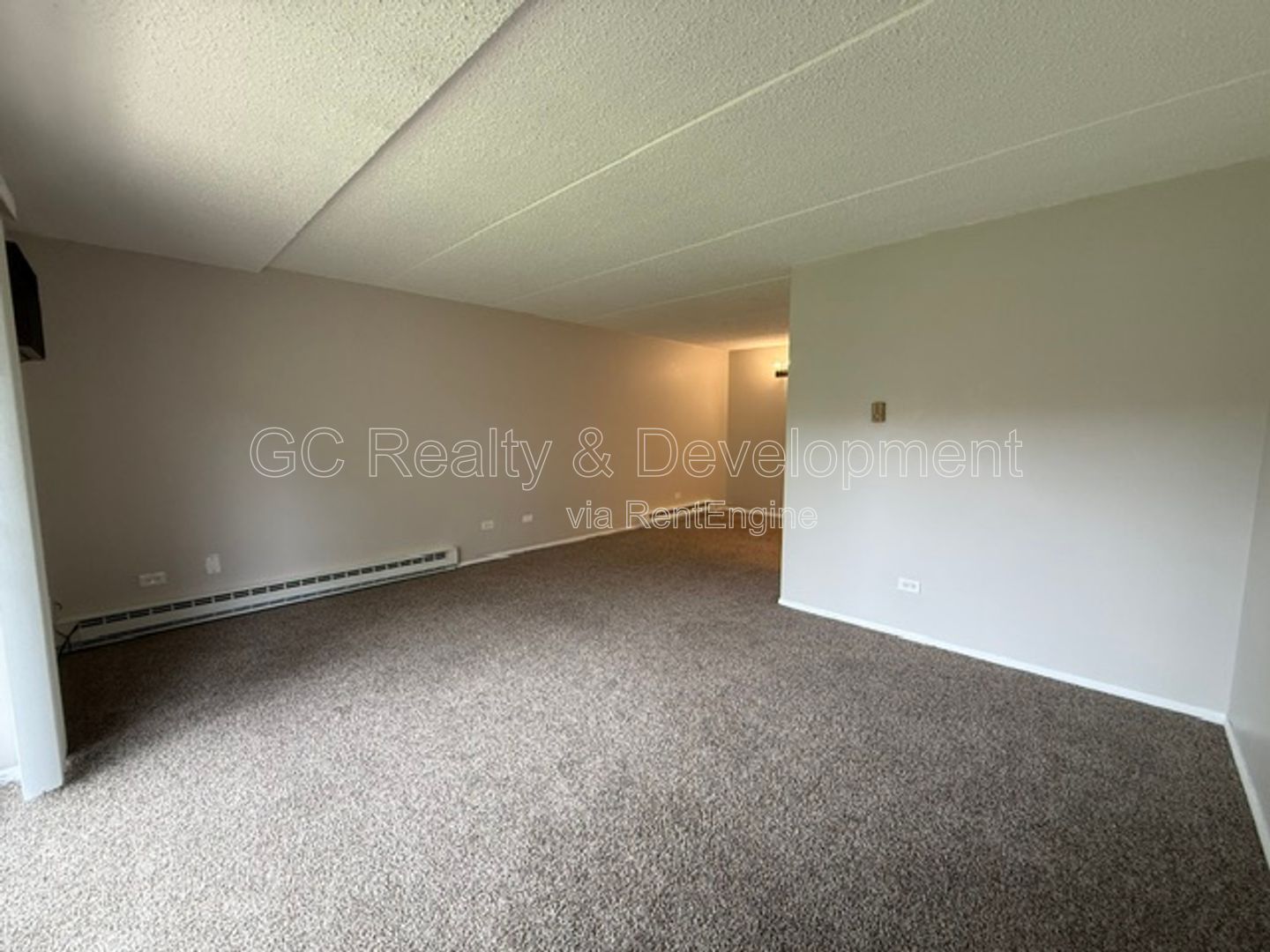 *** 2BR - 2BA / IN UNIT LAUNDRY / CENTRAL AIR / ONLY PAY ELECTRIC *** property image