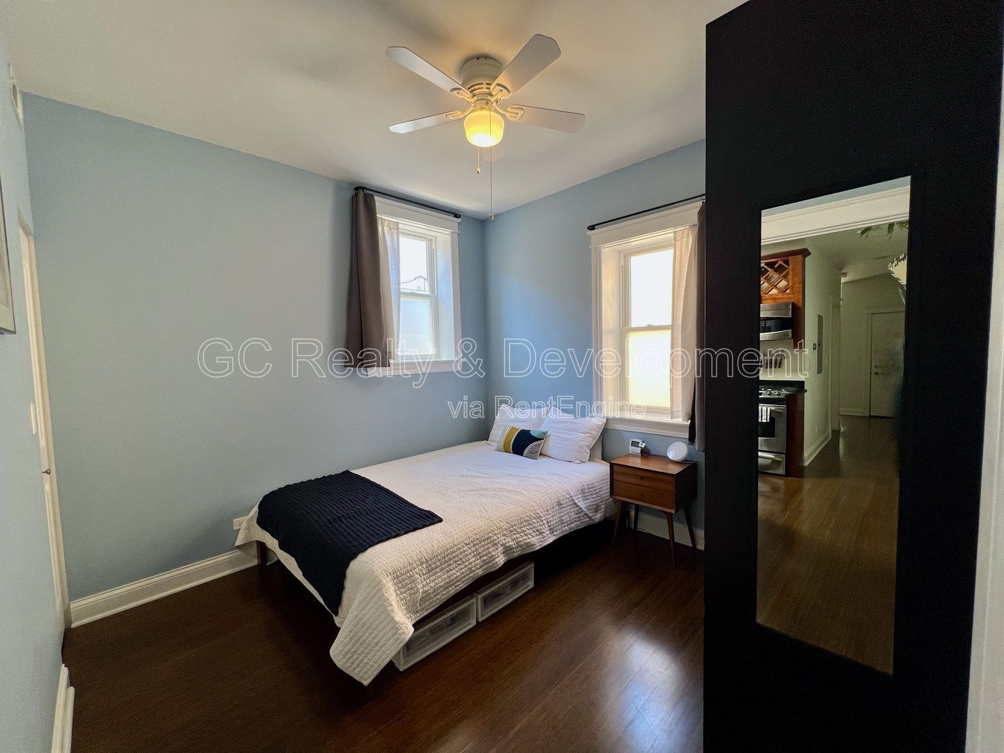 *** COMING SOON 7/15/26! / LOGAN SQUARE / JACUZZI TUB / IN UNIT LAUNDRY / RECENTLY REHABBED / STORAGE UNIT *** property image