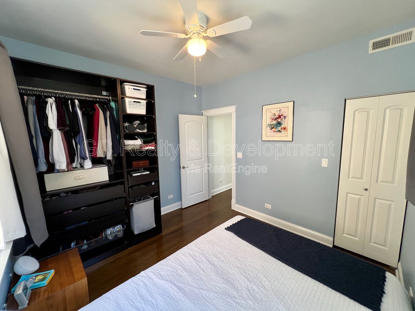 *** COMING SOON 7/15/26! / LOGAN SQUARE / JACUZZI TUB / IN UNIT LAUNDRY / RECENTLY REHABBED / STORAGE UNIT *** property image
