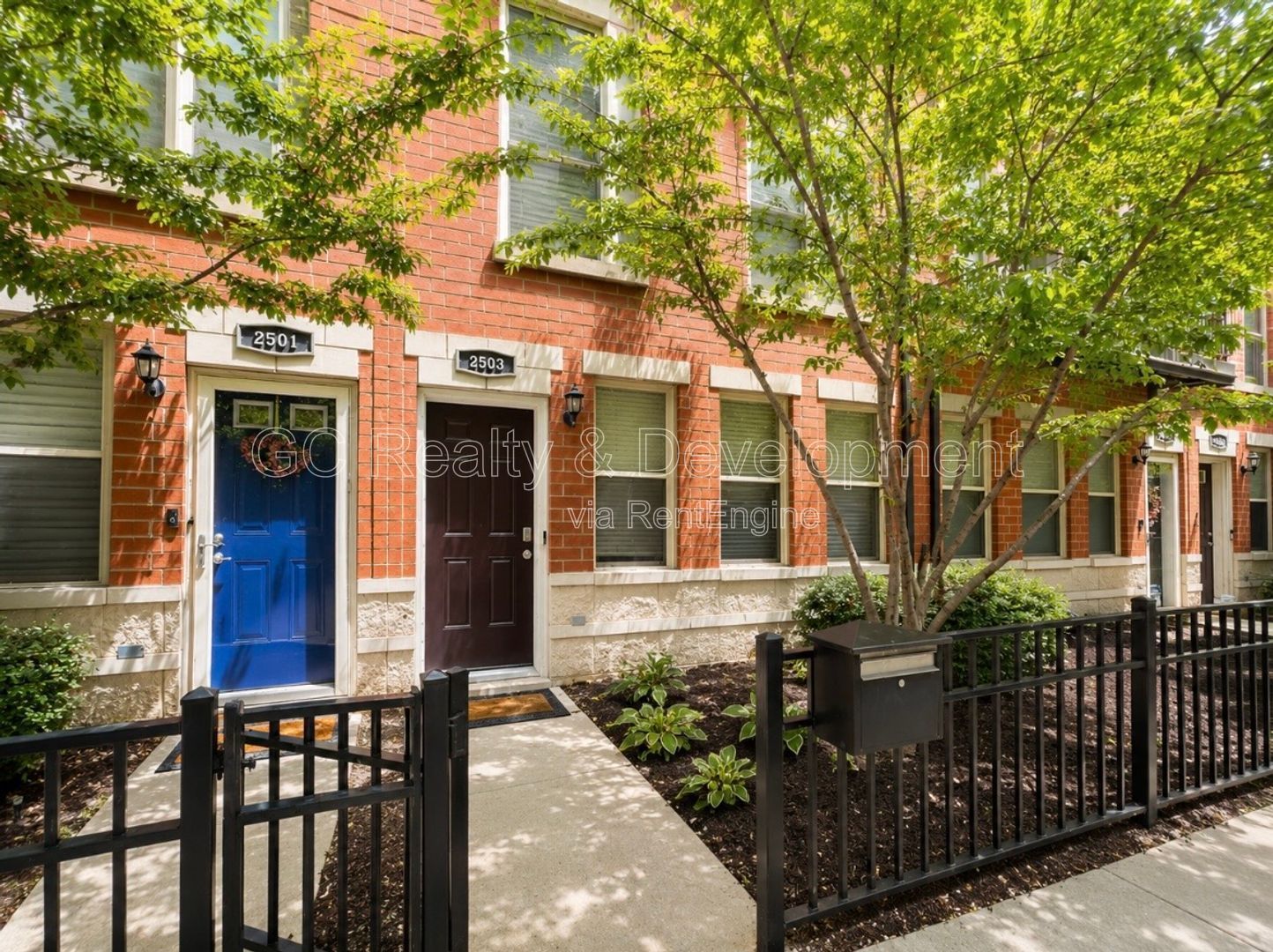 *** COMING SOON 8/01/26! / 3 BED 2 BATH TOWNHOUSE / LAUNDRY IN UNIT / PARKING INCLUDED *** property image