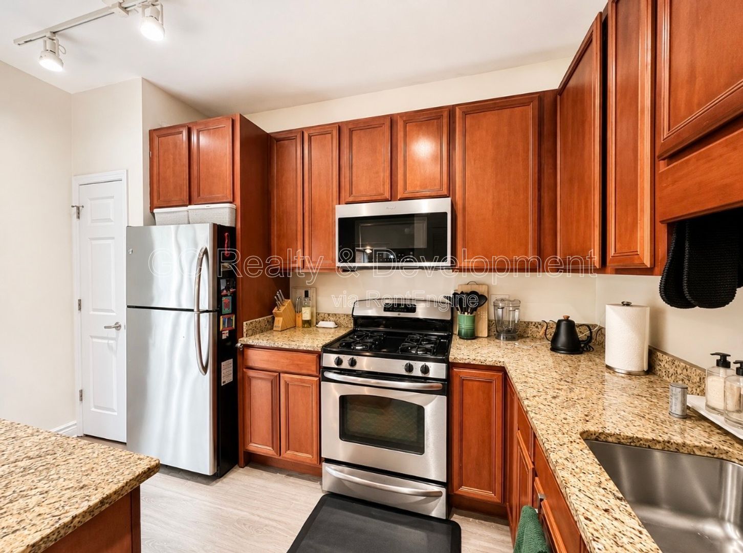 *** COMING SOON 8/01/26! / 3 BED 2 BATH TOWNHOUSE / LAUNDRY IN UNIT / PARKING INCLUDED *** property image