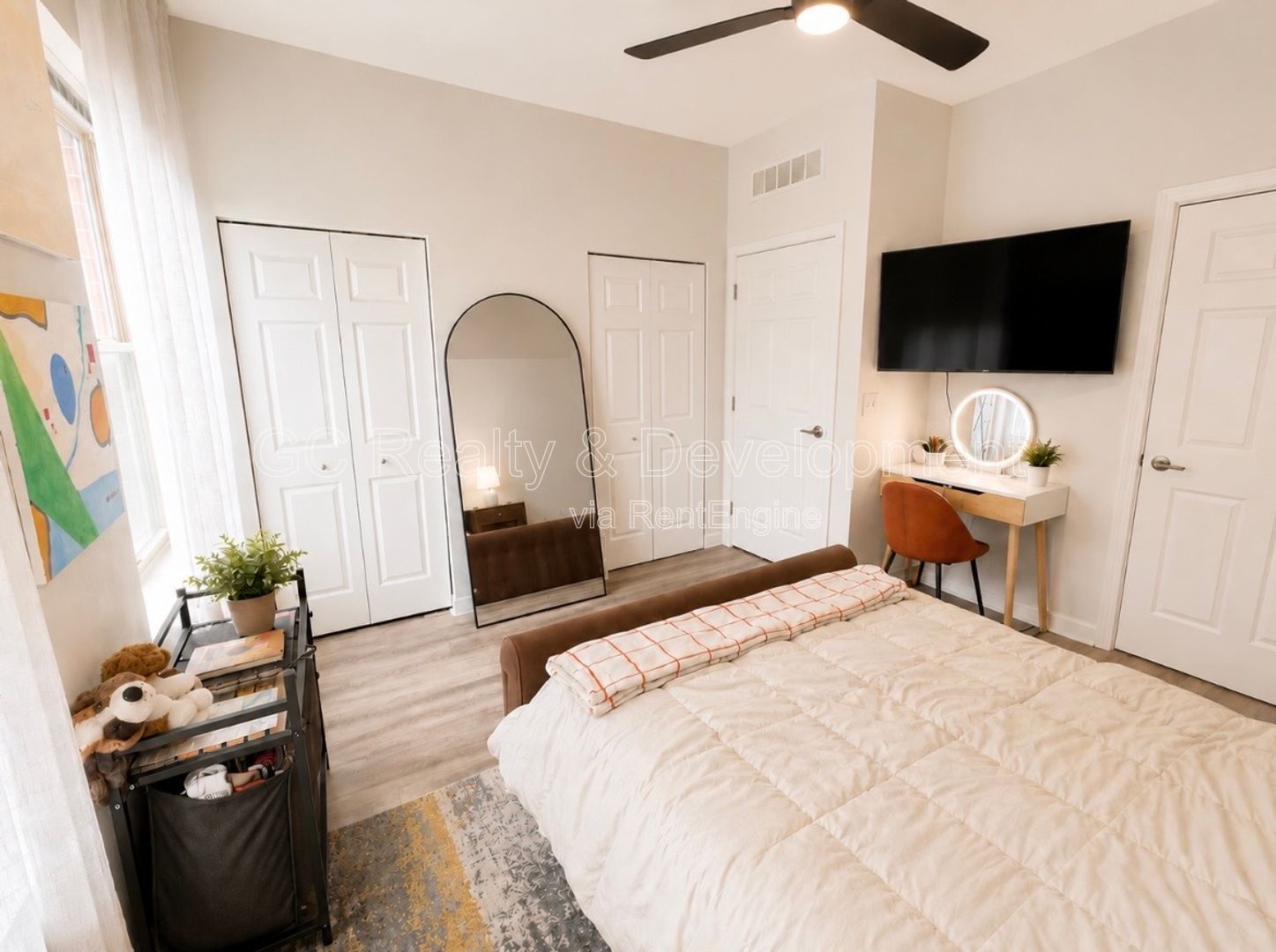*** COMING SOON 8/01/26! / 3 BED 2 BATH TOWNHOUSE / LAUNDRY IN UNIT / PARKING INCLUDED *** property image