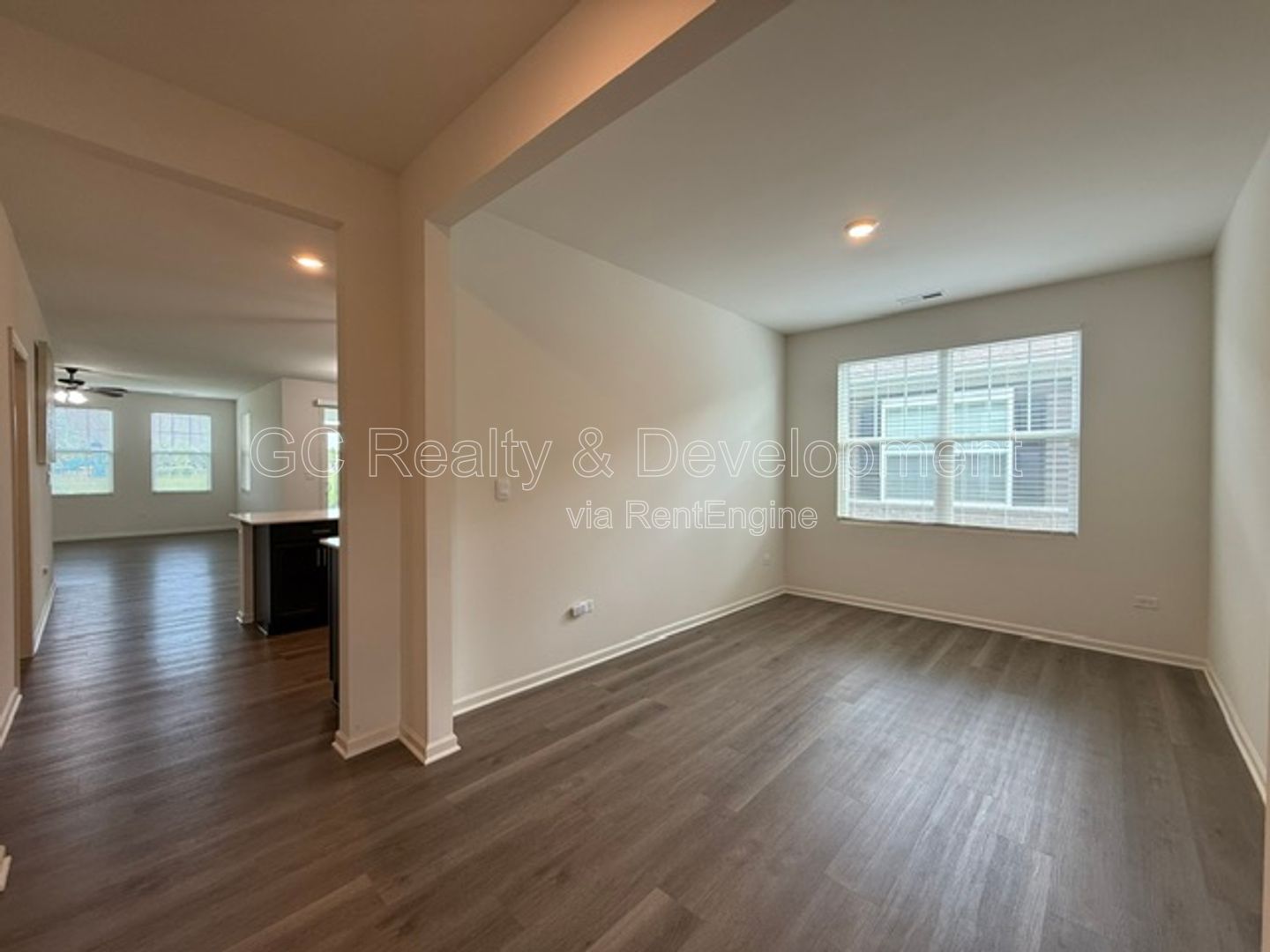 *** 3BR-2BA / RECENTLY UPDATED / SS APPLIANCES / IN-UNIT LAUNDRY / CENTRAL AIR / GARAGE *** property image