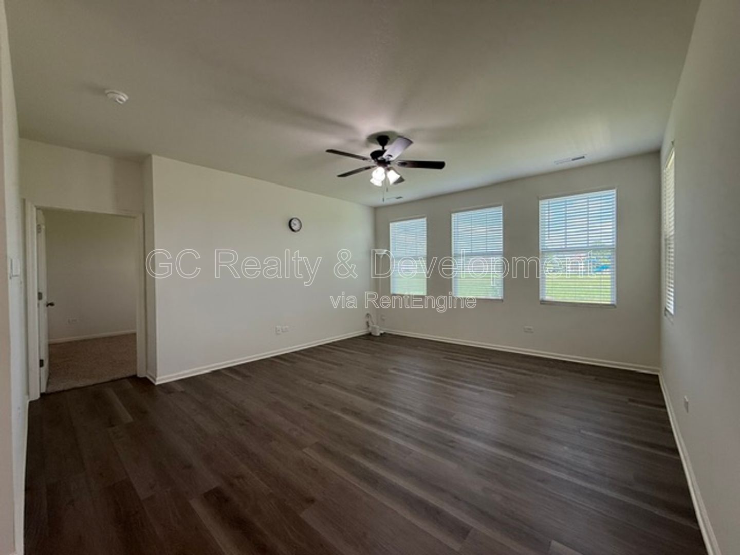 *** 3BR-2BA / RECENTLY UPDATED / SS APPLIANCES / IN-UNIT LAUNDRY / CENTRAL AIR / GARAGE *** property image