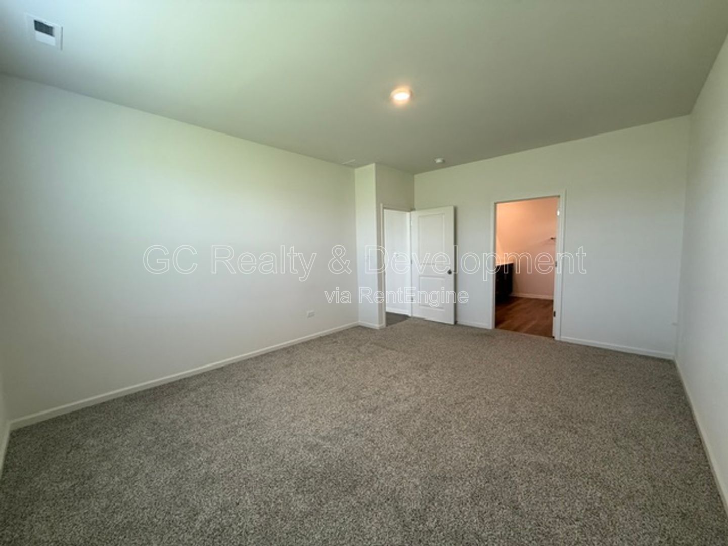*** 3BR-2BA / RECENTLY UPDATED / SS APPLIANCES / IN-UNIT LAUNDRY / CENTRAL AIR / GARAGE *** property image
