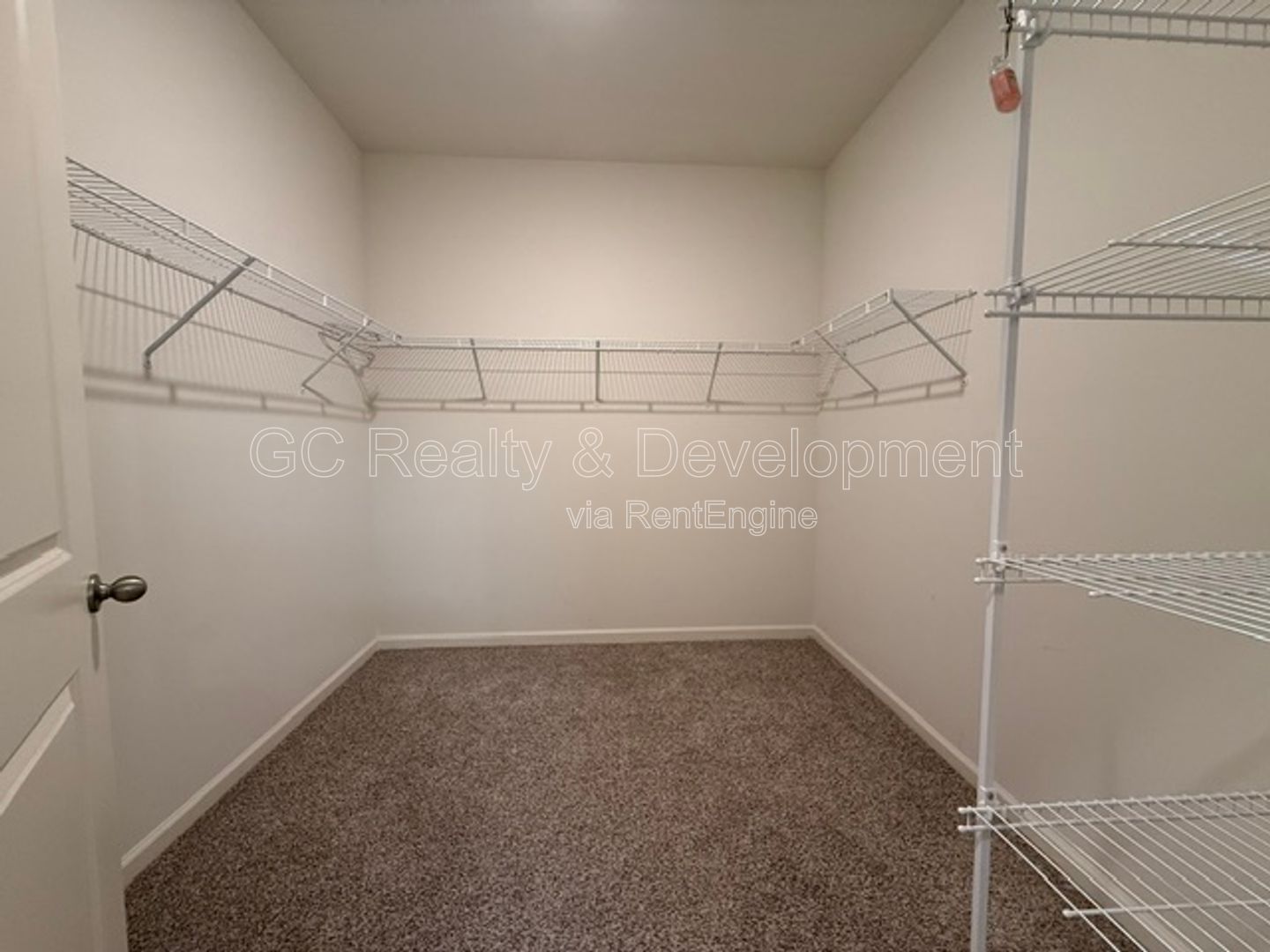 *** 3BR-2BA / RECENTLY UPDATED / SS APPLIANCES / IN-UNIT LAUNDRY / CENTRAL AIR / GARAGE *** property image