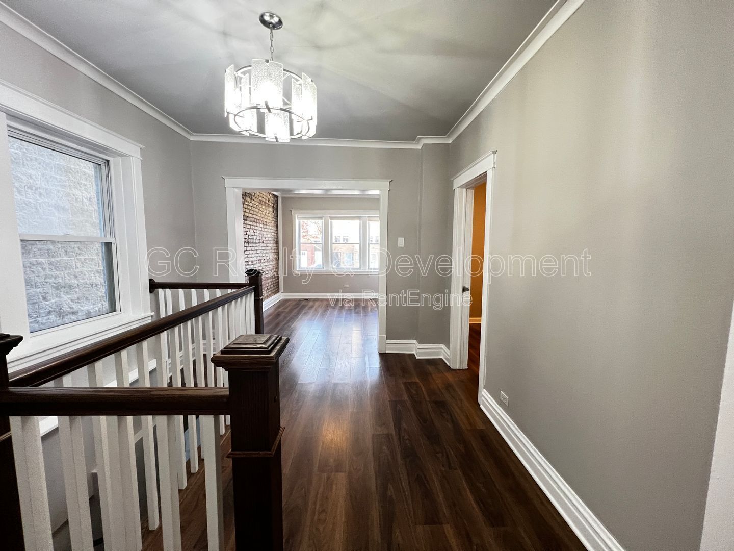 *** 3 BDRMS - 2 BTH / CENTRAL AIR / SS APPL / FREE LAUNDRY IN BUILDING *** property image