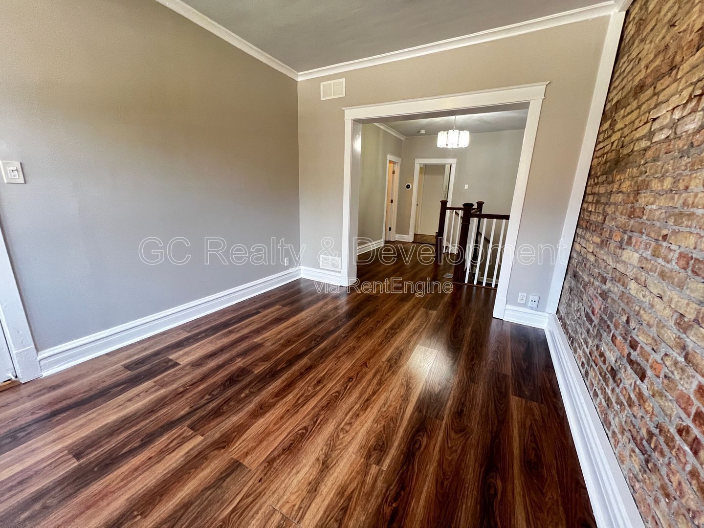 *** 3 BDRMS - 2 BTH / CENTRAL AIR / SS APPL / FREE LAUNDRY IN BUILDING *** property image