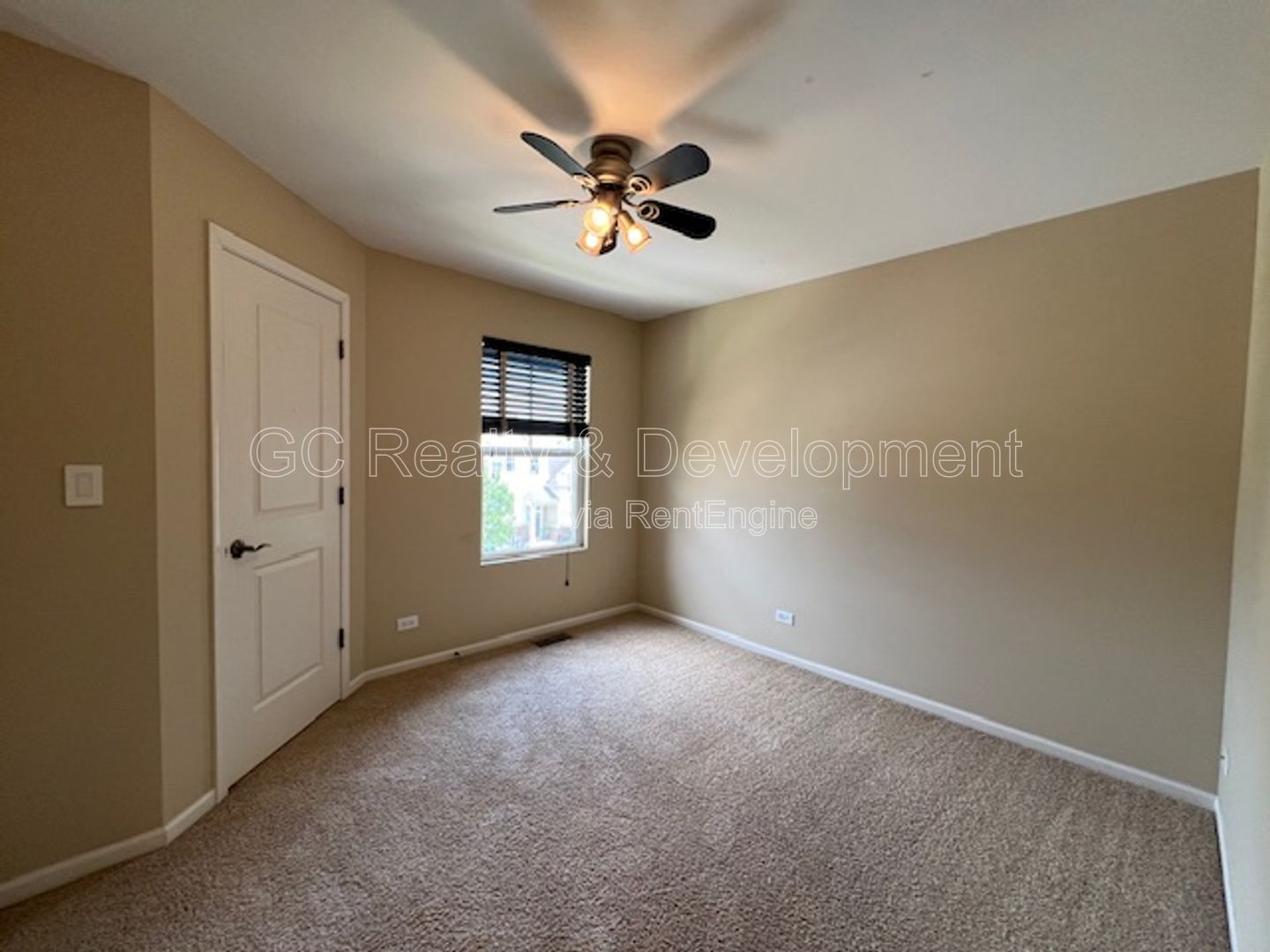***COMING SOON 8-1-26! / 3BDRM - 2.5BTH / END UNIT / SS APPLIANCES / 2ND FLOOR LAUNDRY / LOWER-LEVEL BONUS ROOM*** property image