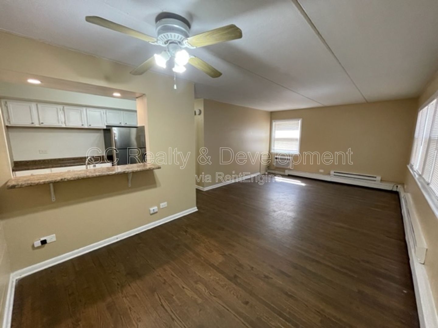 *** AVAILABLE 07/21/25! / CRYSTAL LAKE LOCATION / 2 BDRM / 1 BTH / APPLIANCES INCL / TENANT ONLY PAYS ELECTRIC *** property image