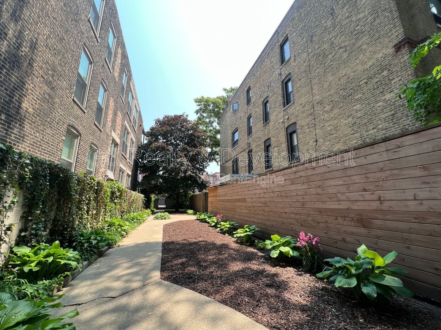 *** AVAILABLE 8/15/26! / LINCOLN PARK LOCATION / 2 BDRM / SS APPL / WASHER & DRYER IN UNIT / PARKING SPACE INCL*** property image