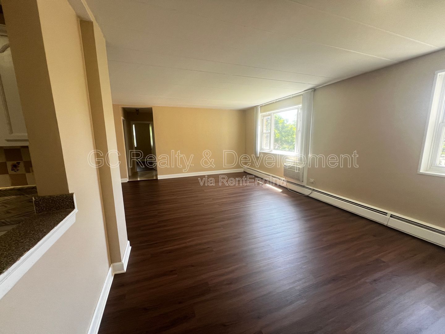 ***AVAILABLE 8-15-26! / TOP FLOOR / TENANT PAYS ELECTRIC ONLY / 2 BDRM - 1 BTH / APPL INCL / LAUNDY IN BUILDING*** property image