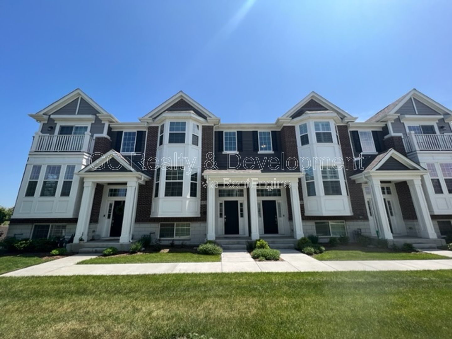 *** NEWER CONTRUCTION / EMERSON PARK / CENTRAL AIR / FINISHED LOWER LEVER / SS APPLIANCES / ATTACHED GARAGE *** property image