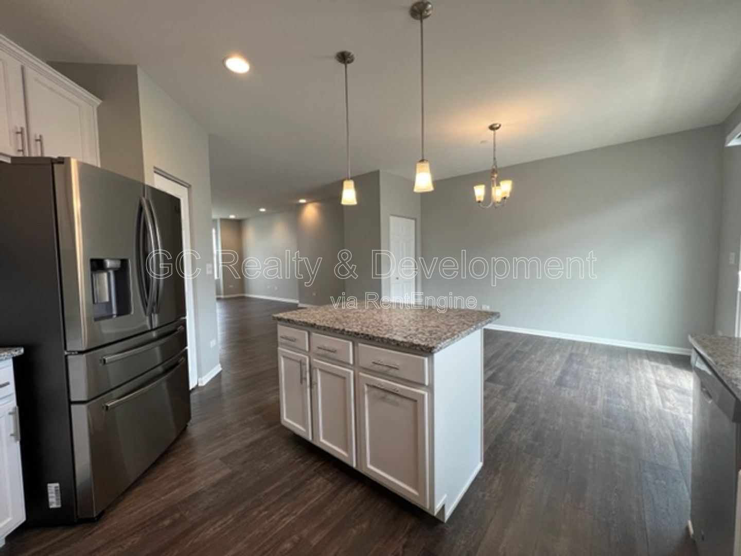 *** NEWER CONTRUCTION / EMERSON PARK / CENTRAL AIR / FINISHED LOWER LEVER / SS APPLIANCES / ATTACHED GARAGE *** property image