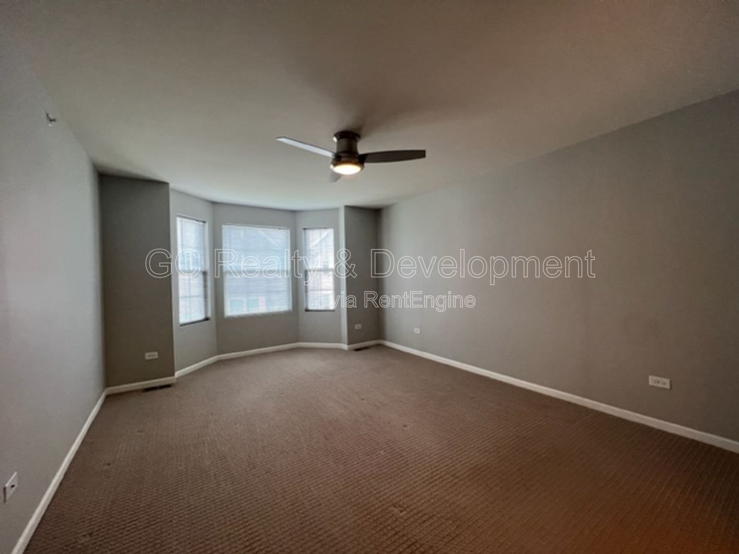 *** NEWER CONTRUCTION / EMERSON PARK / CENTRAL AIR / FINISHED LOWER LEVER / SS APPLIANCES / ATTACHED GARAGE *** property image