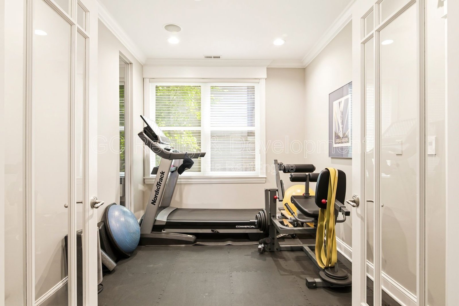 *** COMING SOON 9-1-26! / 4 BDRM - 2.5 BTH / 2500+ SQFT / PRIVATE ROOFTOP DECK / OPEN FLOOR PLAN / UPDATED THROUGHOUT *** property image