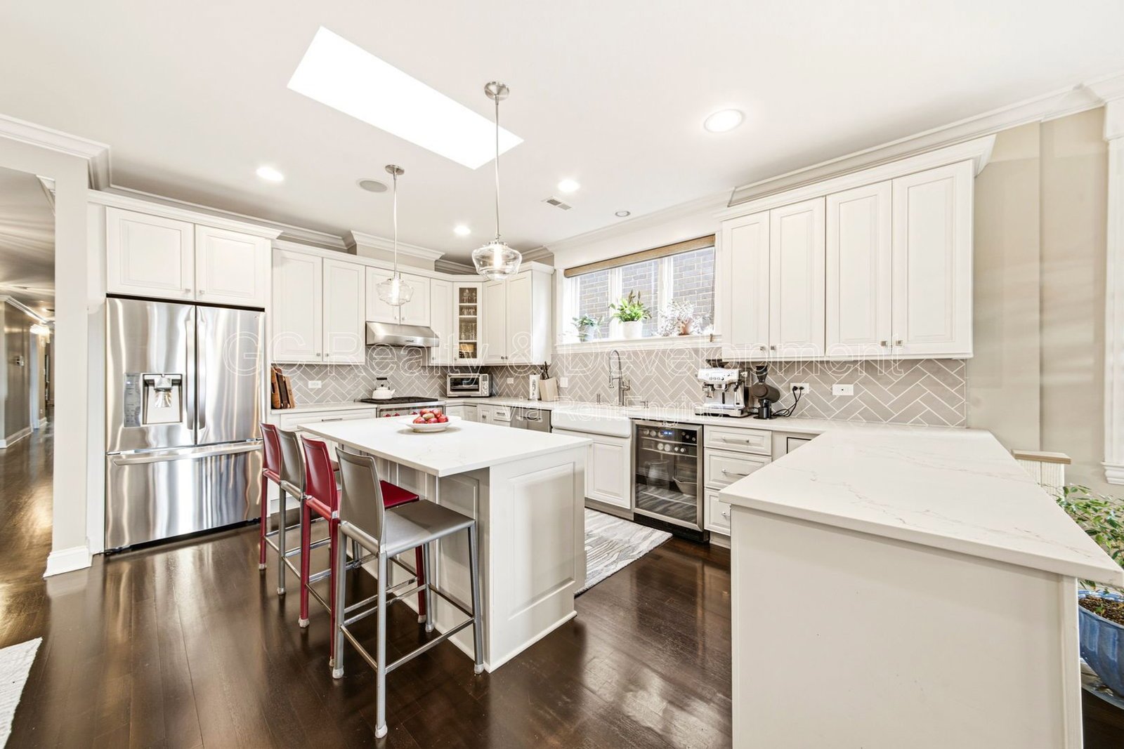 *** COMING SOON 9-1-26! / 4 BDRM - 2.5 BTH / 2500+ SQFT / PRIVATE ROOFTOP DECK / OPEN FLOOR PLAN / UPDATED THROUGHOUT *** property image