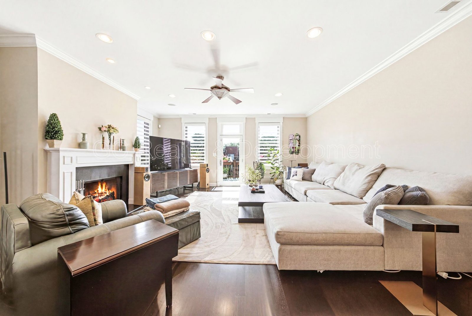 *** COMING SOON 9-1-26! / 4 BDRM - 2.5 BTH / 2500+ SQFT / PRIVATE ROOFTOP DECK / OPEN FLOOR PLAN / UPDATED THROUGHOUT *** property image