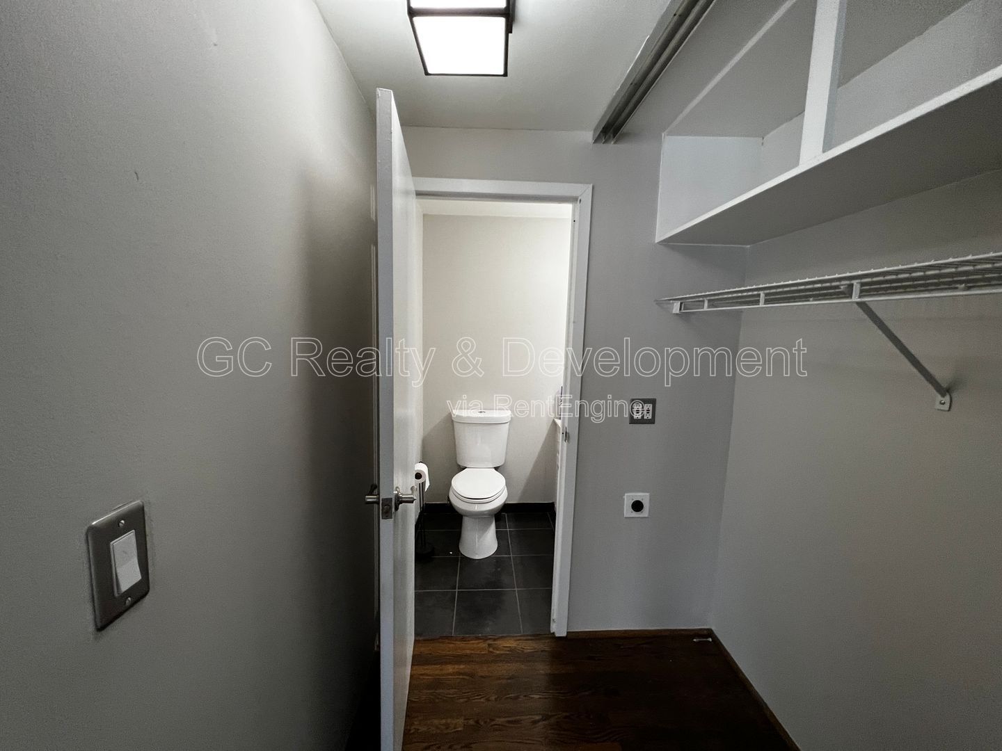 ***PRIME LOCATION - GOLD COAST / PENTHOUSE DUPLEX / 2 BDRM - 1.5 BTH / FULL AMENITIES*** property image