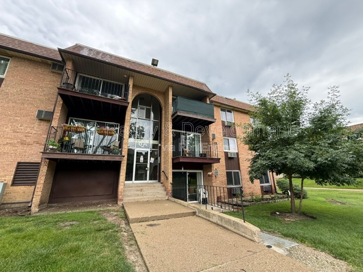 *** 2BR-1BA / APPLIANCES INCLUDED / EASY COMMUTE / HIGHLAND CROSSING *** property image