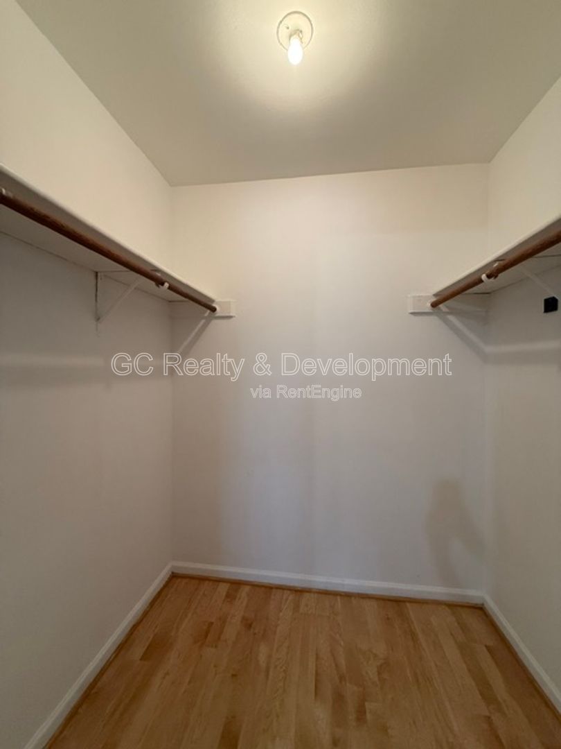 *** 2BR-1BA / APPLIANCES INCLUDED / EASY COMMUTE / HIGHLAND CROSSING *** property image