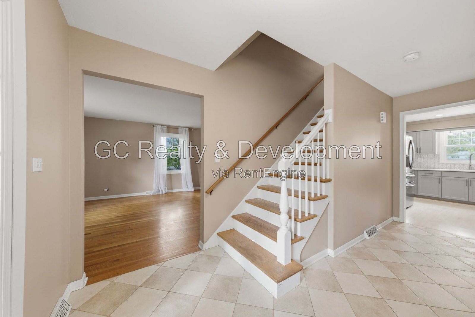*** 4BR - 3BA / Hardwood Floors / Fenced Yard / Central Air / Garage / In-Unit Laundry *** property image