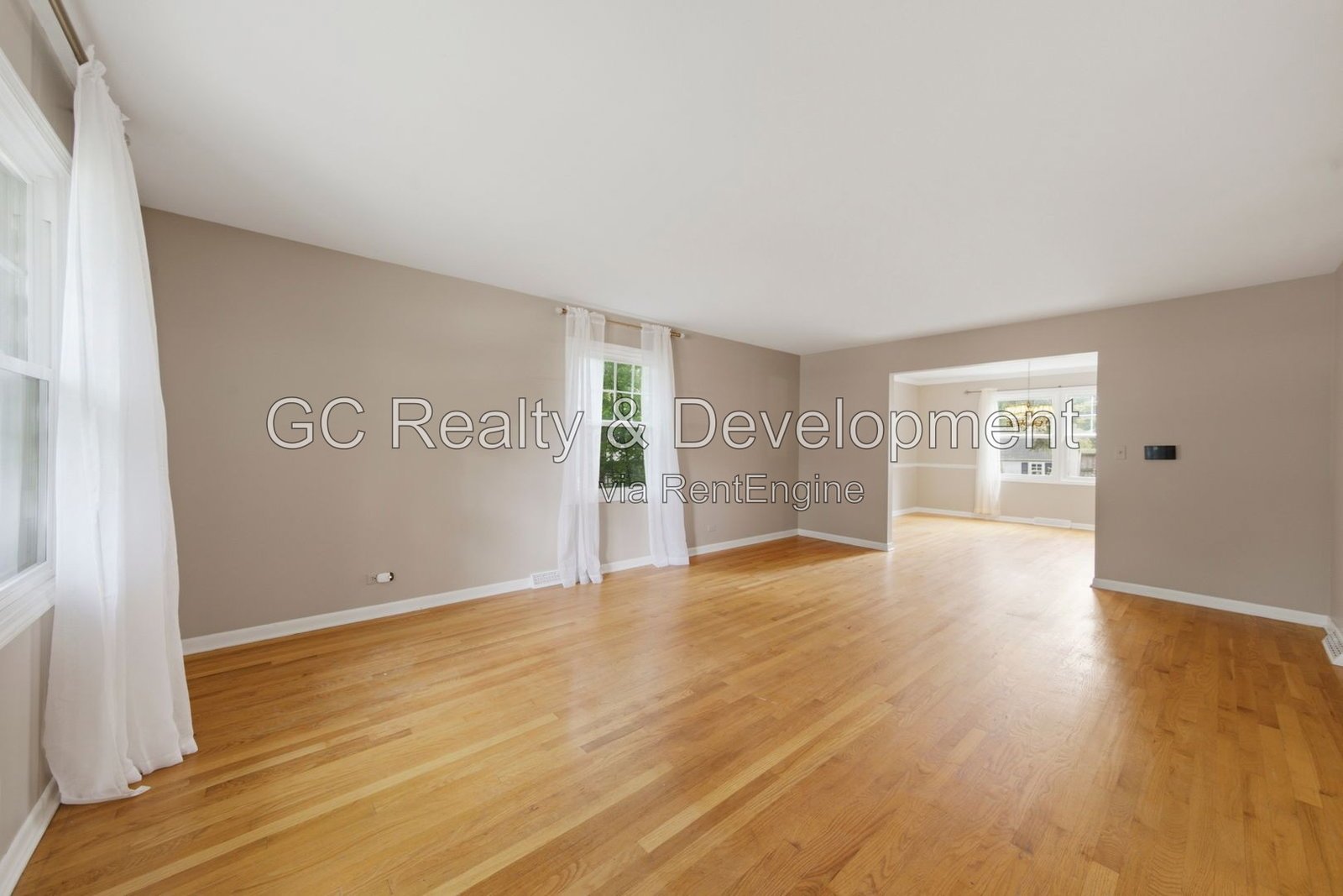*** 4BR - 3BA / Hardwood Floors / Fenced Yard / Central Air / Garage / In-Unit Laundry *** property image