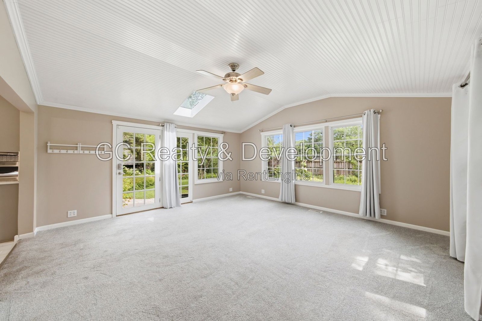 *** 4BR - 3BA / Hardwood Floors / Fenced Yard / Central Air / Garage / In-Unit Laundry *** property image
