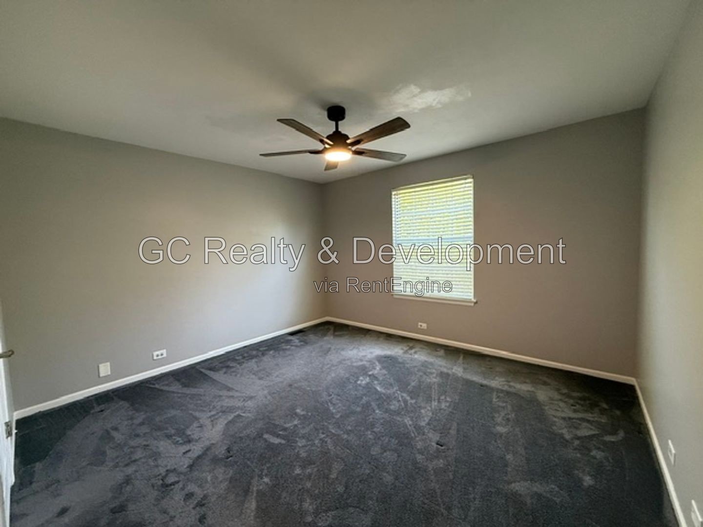 *** 2BR-1.5BA / SS APPLIANCES / IN-UNIT LAUNDRY / ATTACHED GARAGE *** property image