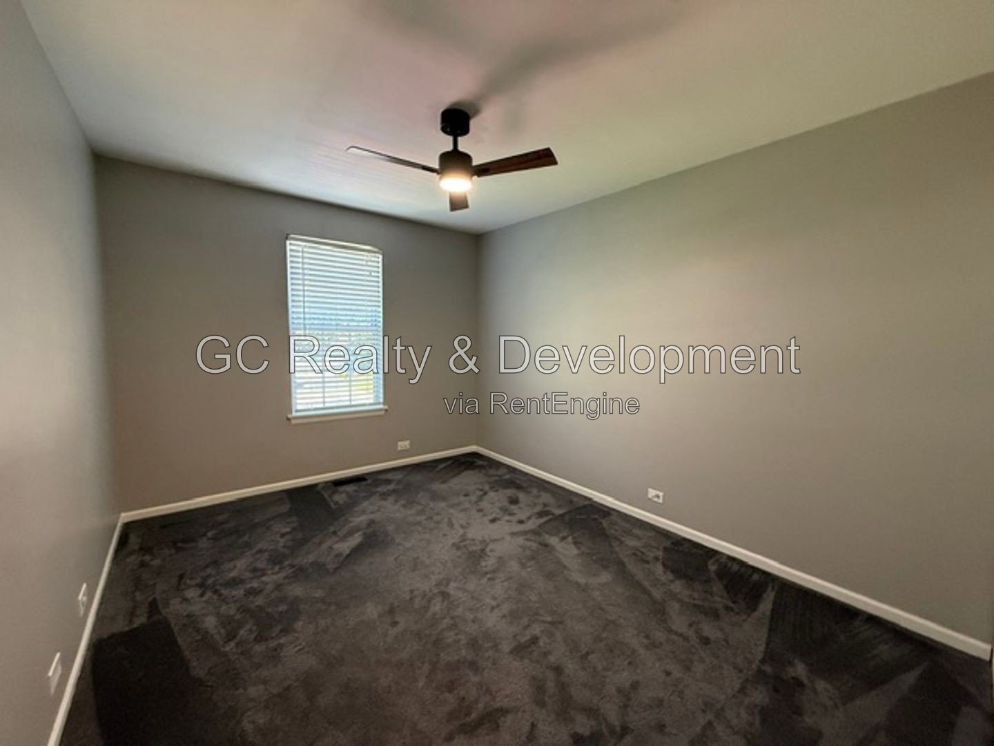*** 2BR-1.5BA / SS APPLIANCES / IN-UNIT LAUNDRY / ATTACHED GARAGE *** property image