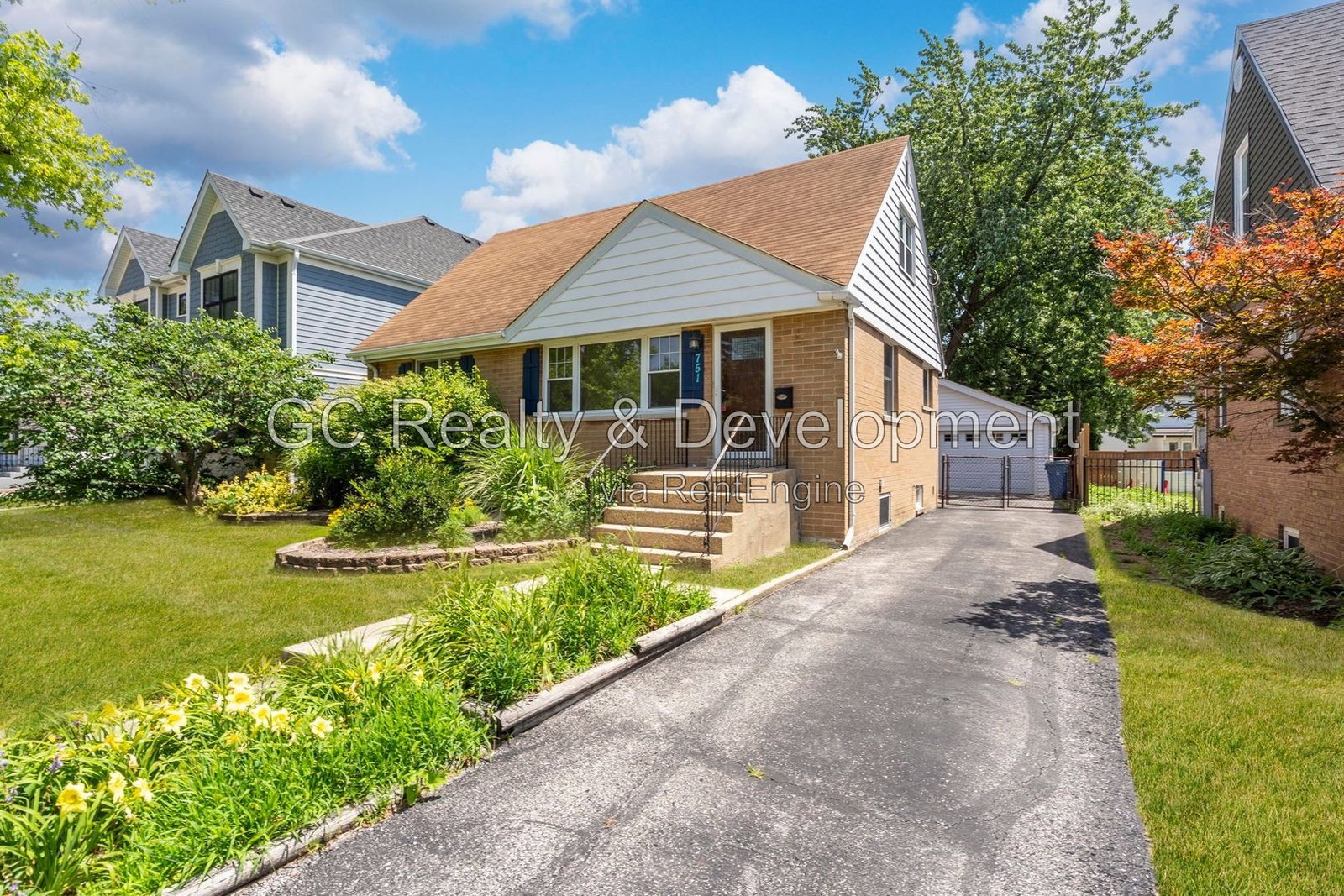 *** 4BR - 3BA / RECENTLY UPDATED / CENTRAL AC / LARGE YARD / FINISHED BASEMENT / FENCED YARD *** property image