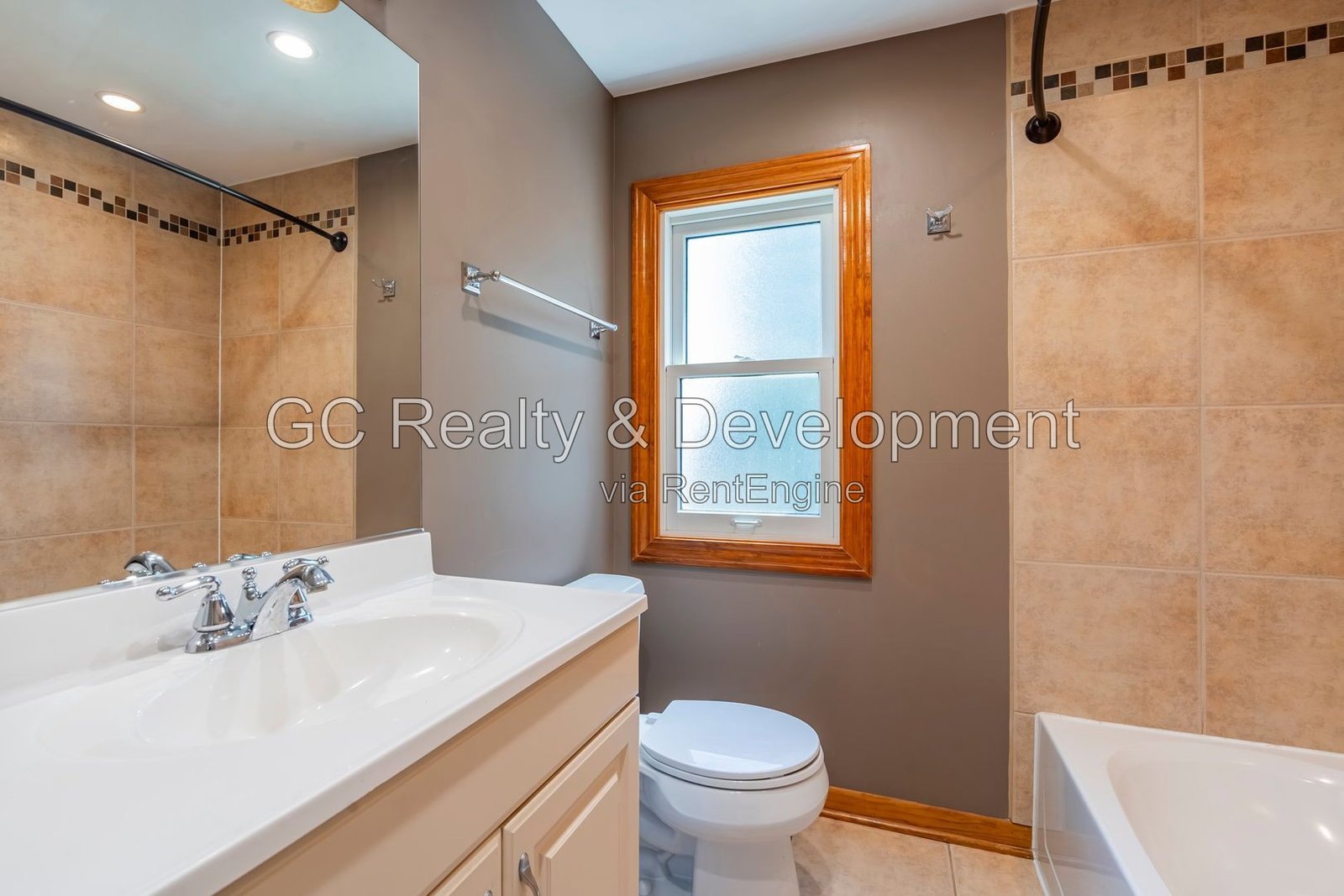 *** 4BR - 3BA / RECENTLY UPDATED / CENTRAL AC / LARGE YARD / FINISHED BASEMENT / FENCED YARD *** property image