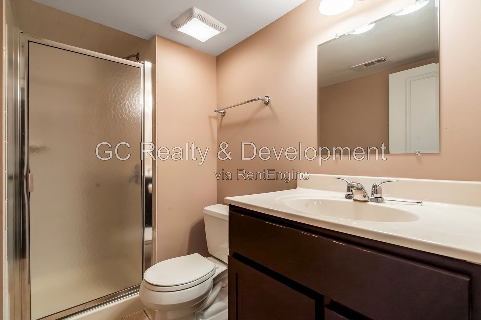 *** 4BR - 3BA / RECENTLY UPDATED / CENTRAL AC / LARGE YARD / FINISHED BASEMENT / FENCED YARD *** property image