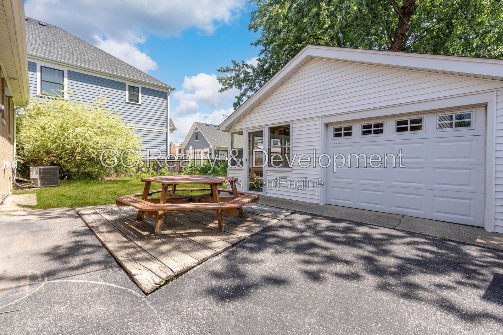 *** 4BR - 3BA / RECENTLY UPDATED / CENTRAL AC / LARGE YARD / FINISHED BASEMENT / FENCED YARD *** property image