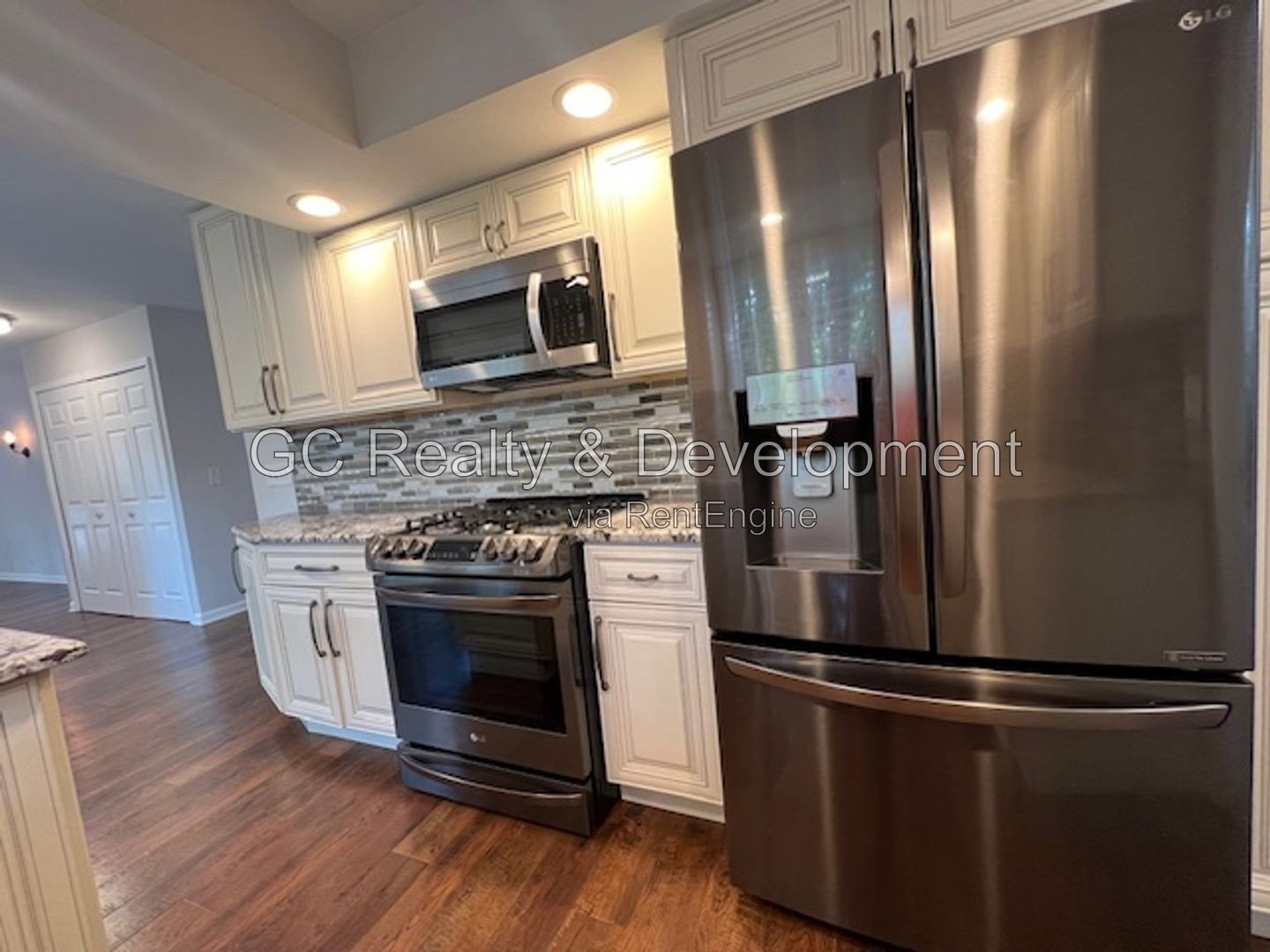 *** COMING SOON 8-15-26! / RECENTLY UPDATED / SS APPLIANCES / LARGE YARD / FINISHED BASEMENT / CENTRAL AIR / ATTACHED GARAGE *** property image