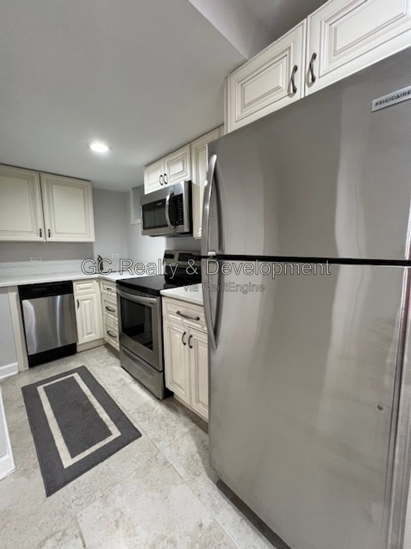 *** COMING SOON 8-15-26! / RECENTLY UPDATED / SS APPLIANCES / LARGE YARD / FINISHED BASEMENT / CENTRAL AIR / ATTACHED GARAGE *** property image
