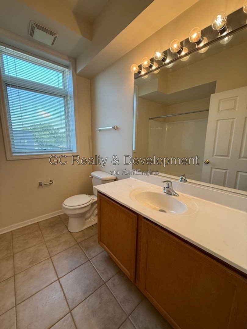 *** COMING SOON 8-15-26! / SS APPLIANCES / HEATED GARAGE / IN-UNIT LAUNDRY / PET FRIENDLY / CENTRAL AIR / PAY ONLY ELECTRIC *** property image