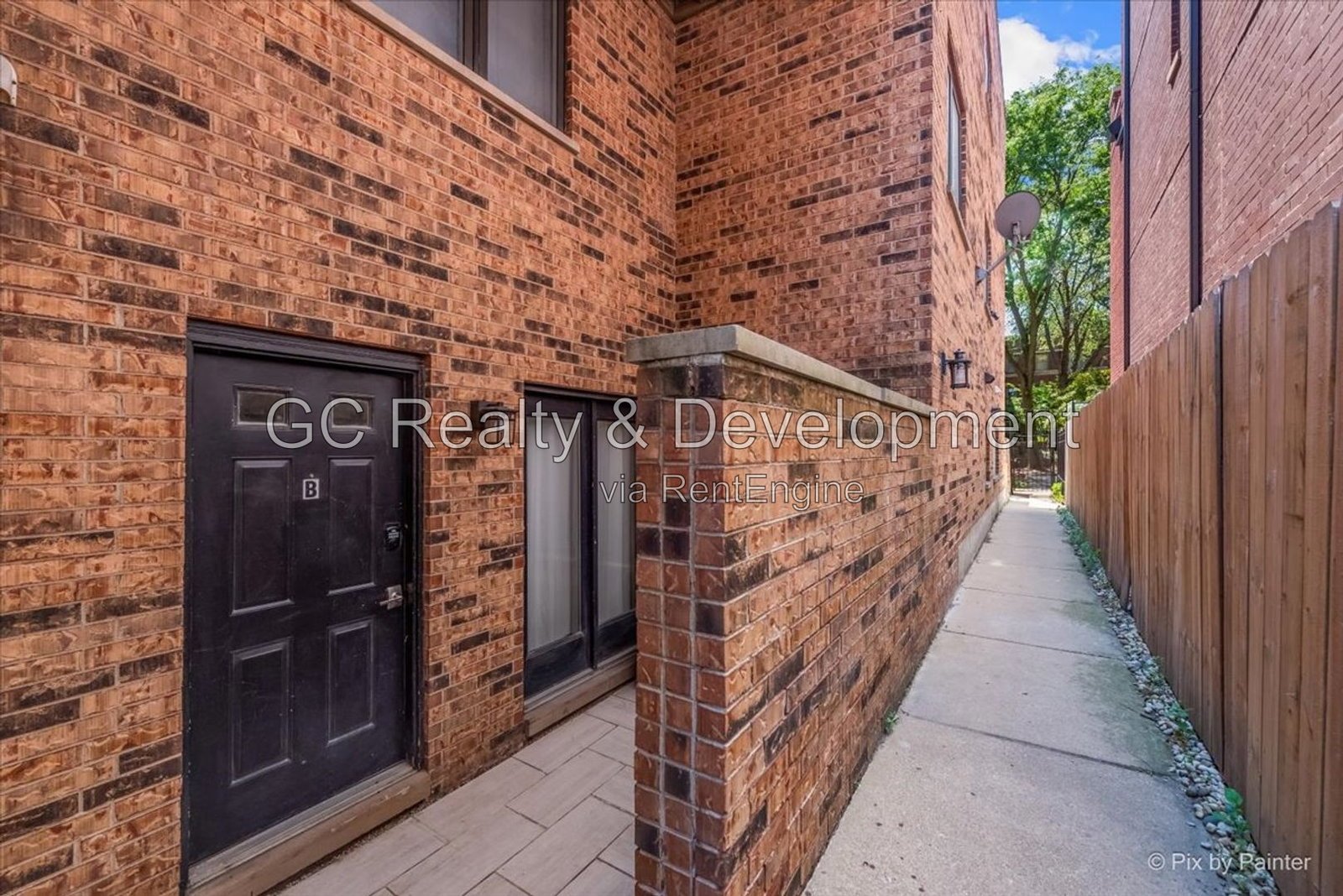 *** COMING SOON 9-15-26! / LAKEVIEW LUXURY 3-STORY TOWNHOME / 3BR-2.5BA / PARKING SPACE INCL *** property image