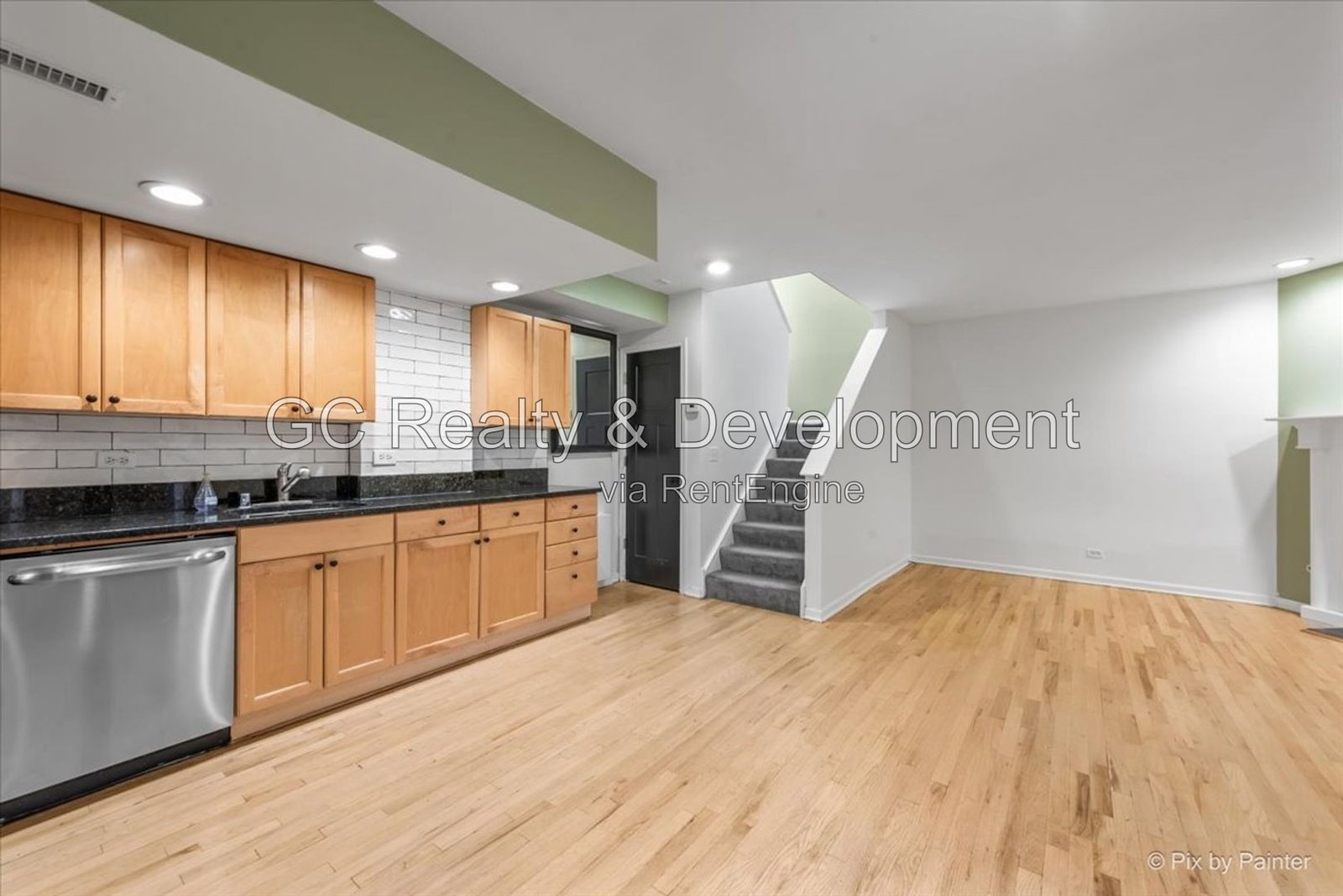 *** COMING SOON 9-15-26! / LAKEVIEW LUXURY 3-STORY TOWNHOME / 3BR-2.5BA / PARKING SPACE INCL *** property image