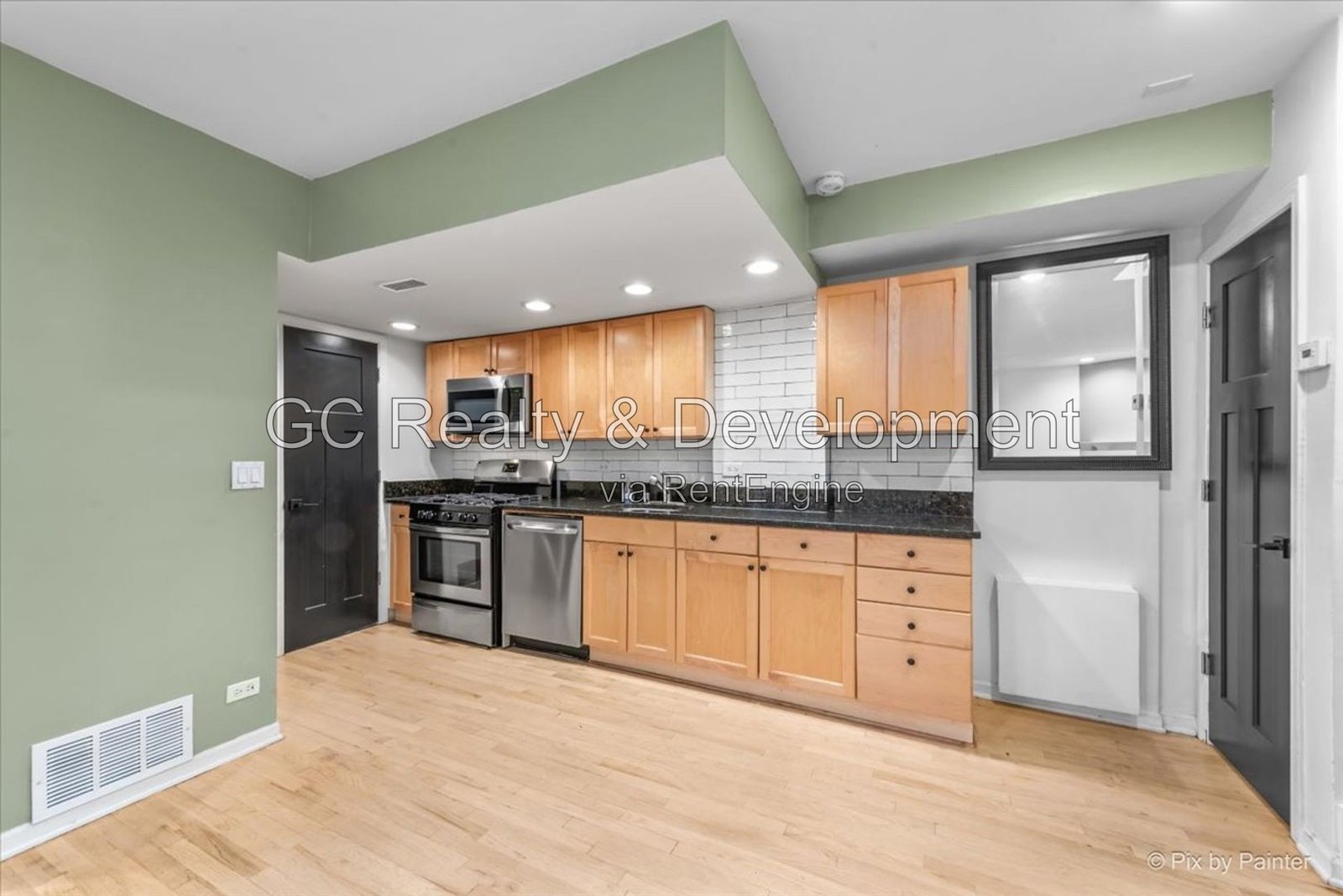 *** COMING SOON 9-15-26! / LAKEVIEW LUXURY 3-STORY TOWNHOME / 3BR-2.5BA / PARKING SPACE INCL *** property image