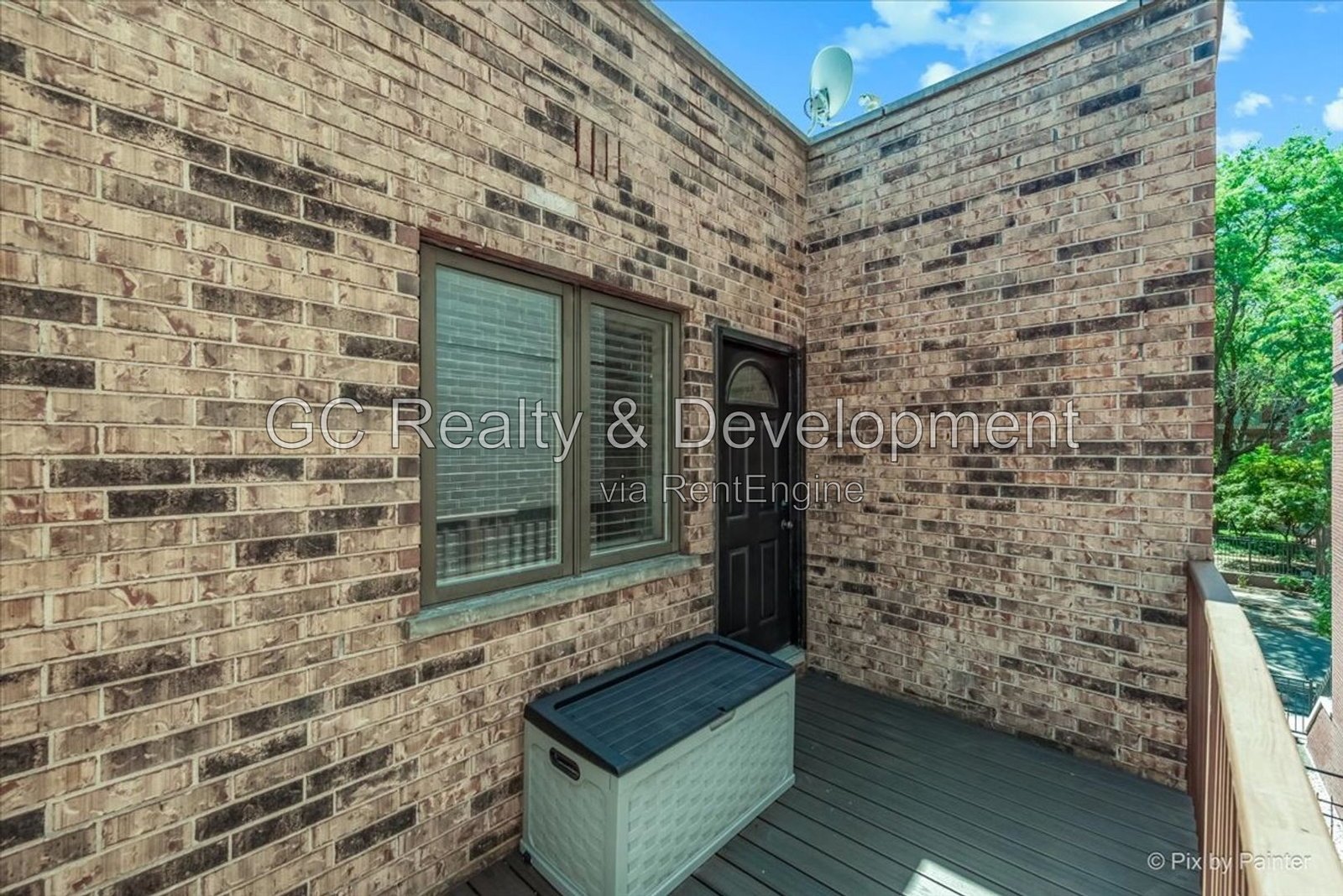 *** COMING SOON 9-15-26! / LAKEVIEW LUXURY 3-STORY TOWNHOME / 3BR-2.5BA / PARKING SPACE INCL *** property image