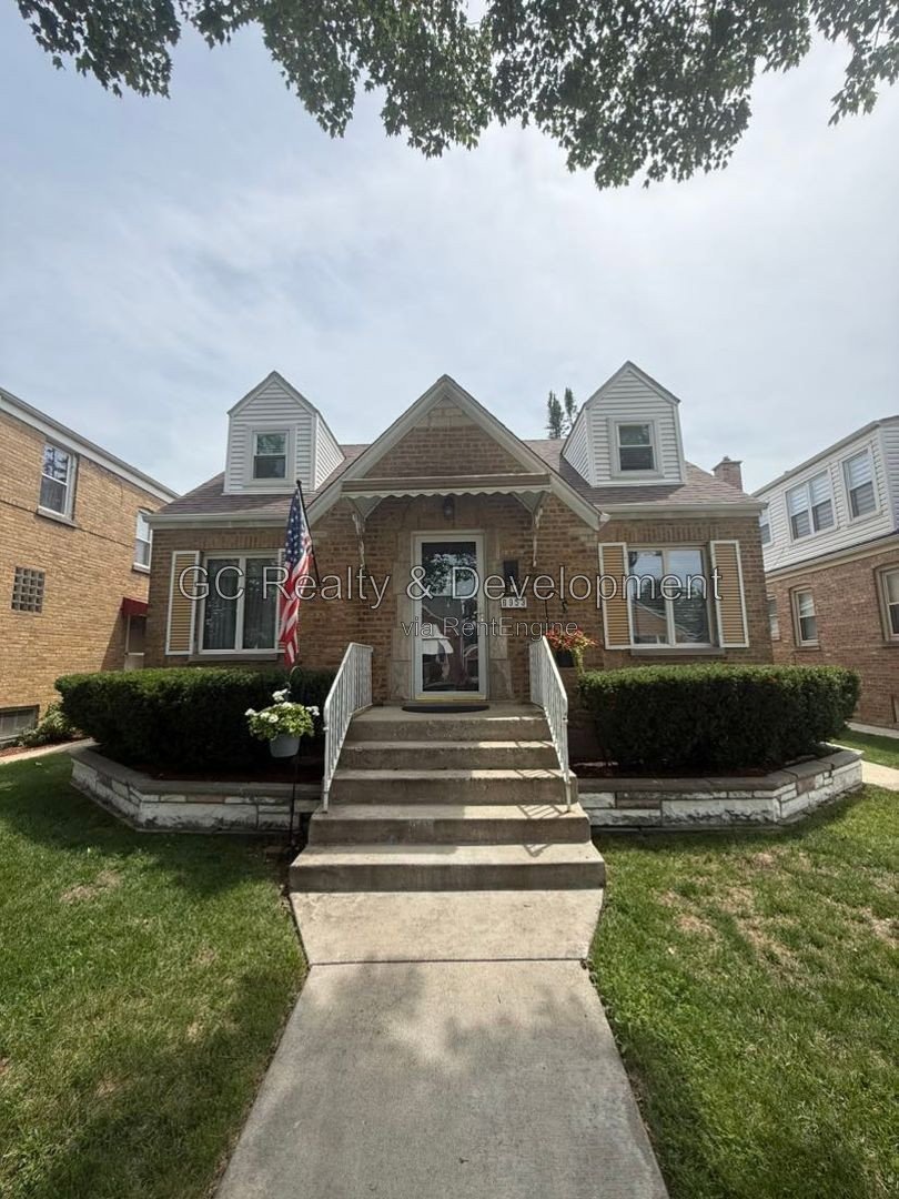 *** COMING SOON 9-1-26! / RECENTLY UPDATED / BACKYARD DECK / GARAGE / SS APPLIANCES / CENTRAL AIR / FINISHED BASEMENT *** property image