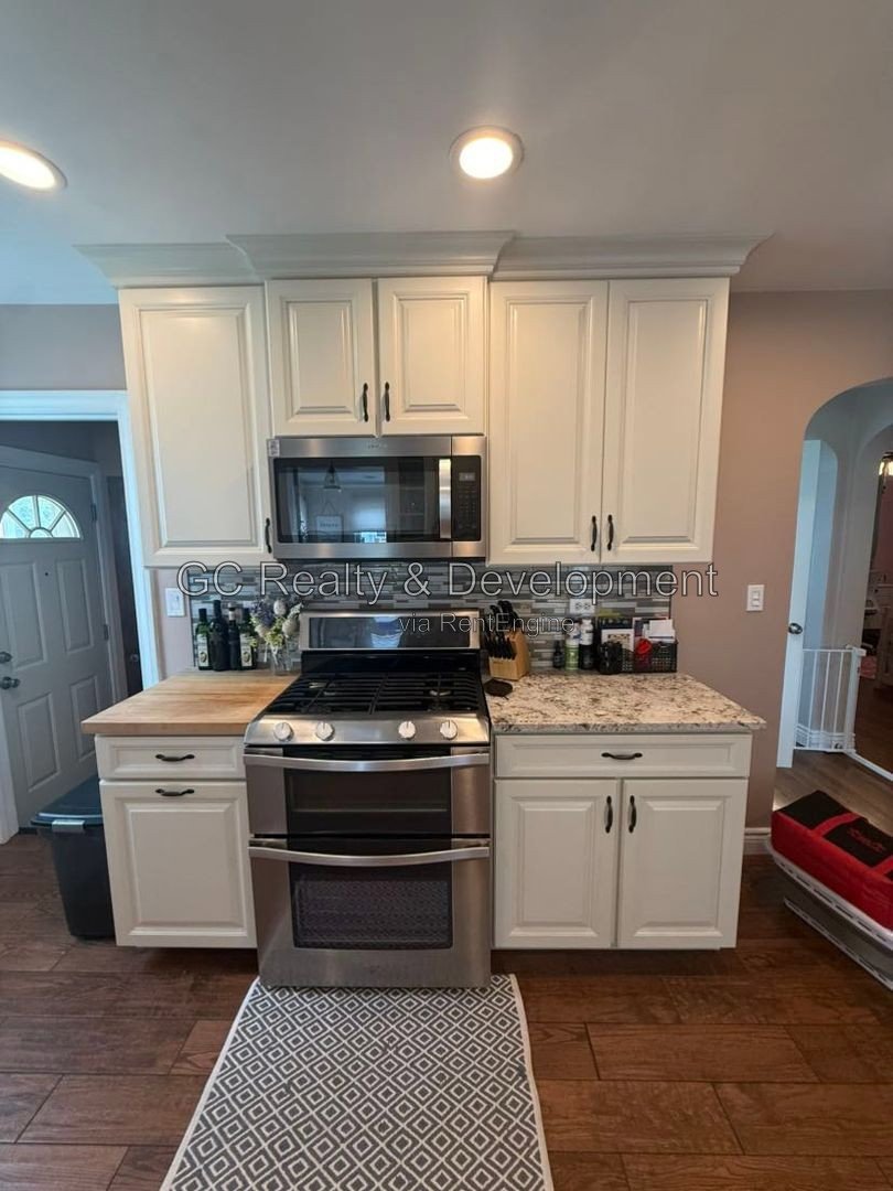 *** COMING SOON 9-1-26! / RECENTLY UPDATED / BACKYARD DECK / GARAGE / SS APPLIANCES / CENTRAL AIR / FINISHED BASEMENT *** property image