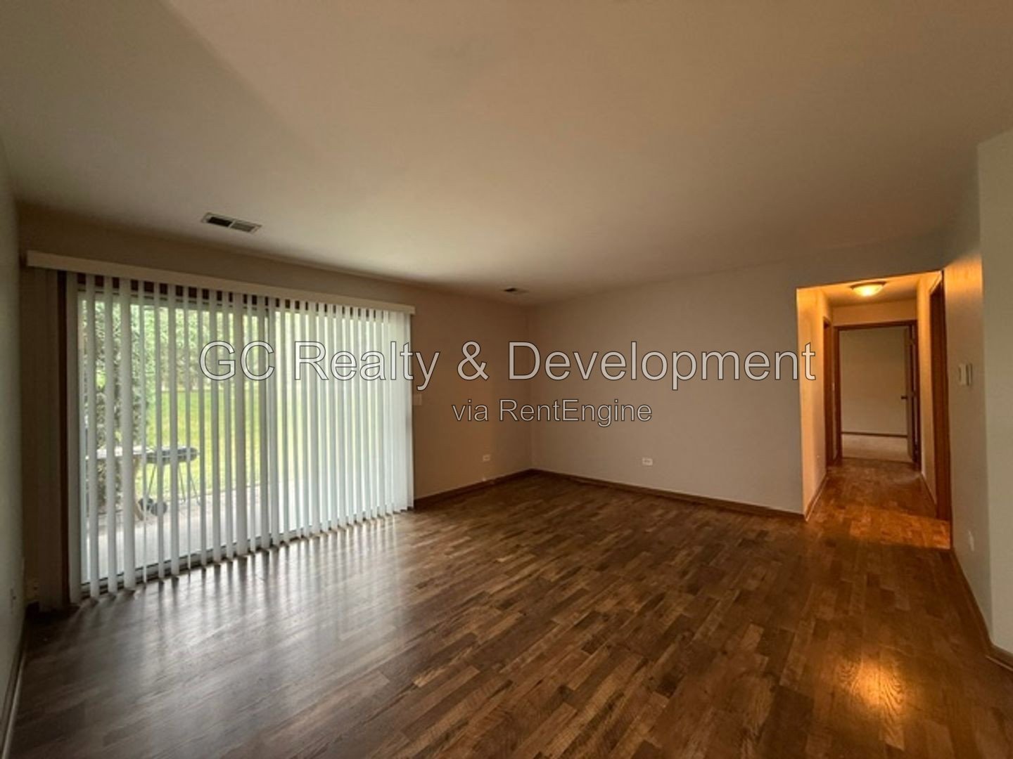 *** 3BR - 2BA / RECENTLY UPDATED / GARAGE / CENTRAL AIR / IN-UNIT LAUNDRY *** property image